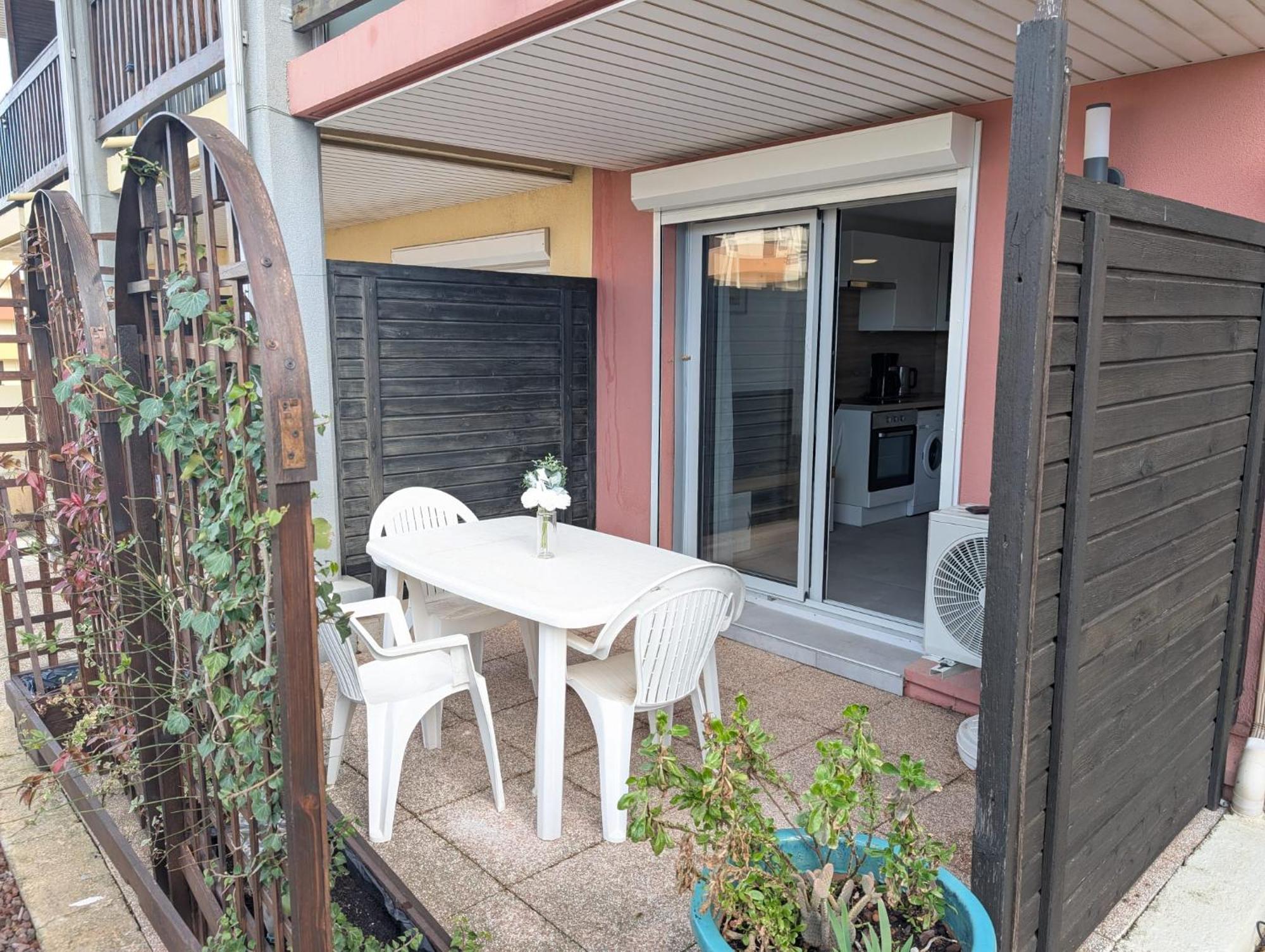 Studio Cabine 4 Personnes Cap D'Adge Agde Exterior photo